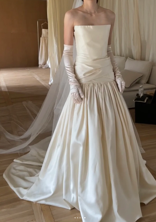 Modest Strapless A-Line Long Wedding Dresses White Bridal Gowns Satin Sleeveless Bridal Dresses