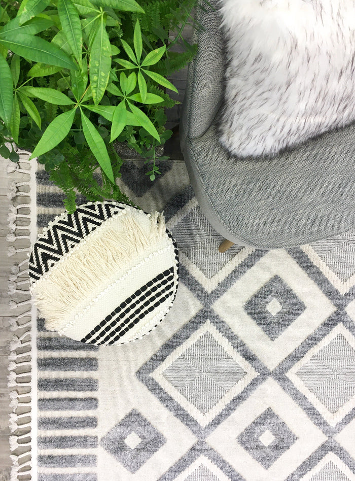 Muskoka 523 White/Grey