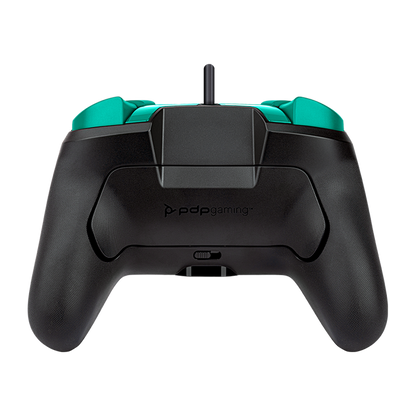 Pdp Faceoff Deluxe+ Wired Controller - Animal Crossing Edition Tom Nook For Nintendo Switch Nintendo