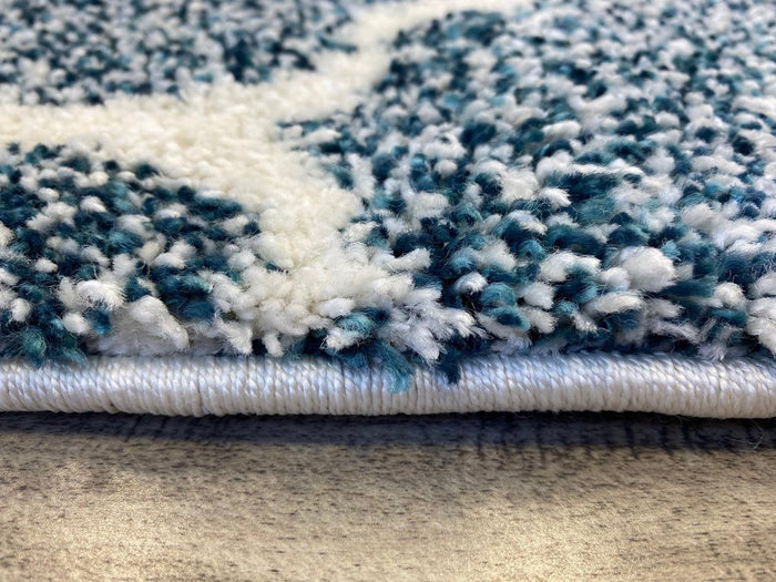 Pixel Trellis Cream/Dark Blue