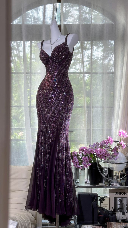 Purple sequined halter-neck fitted sexy ball gown