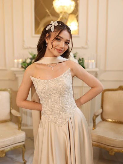 Refined Champagne Strapless A-Line Prom Dress Sleeveless Satin with Beaded