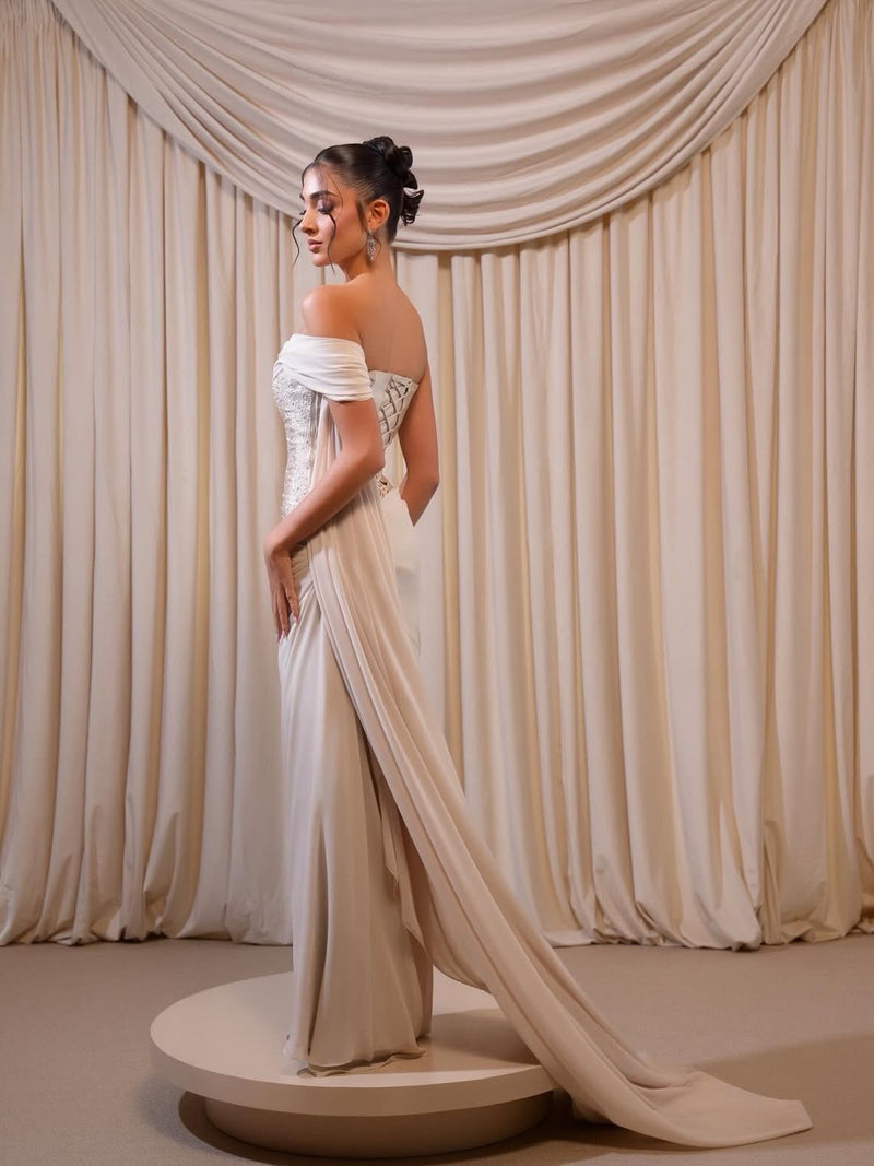 Refined Off-the-Shoulder Strapless Prom Dress Sleeveless Pleated with Beaded
