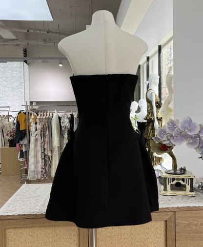 Sexy A-Line Black Homecoming Dresses Strapless Formal Dresses Rhinestone Satin Mini Birtdhay Dresses Strapless Formal Dresses