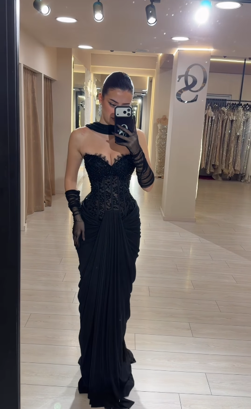 Sexy Black Sheath Sweetheart Neck Beaded Lace Satin Prom Dress Birthday Party Dress
