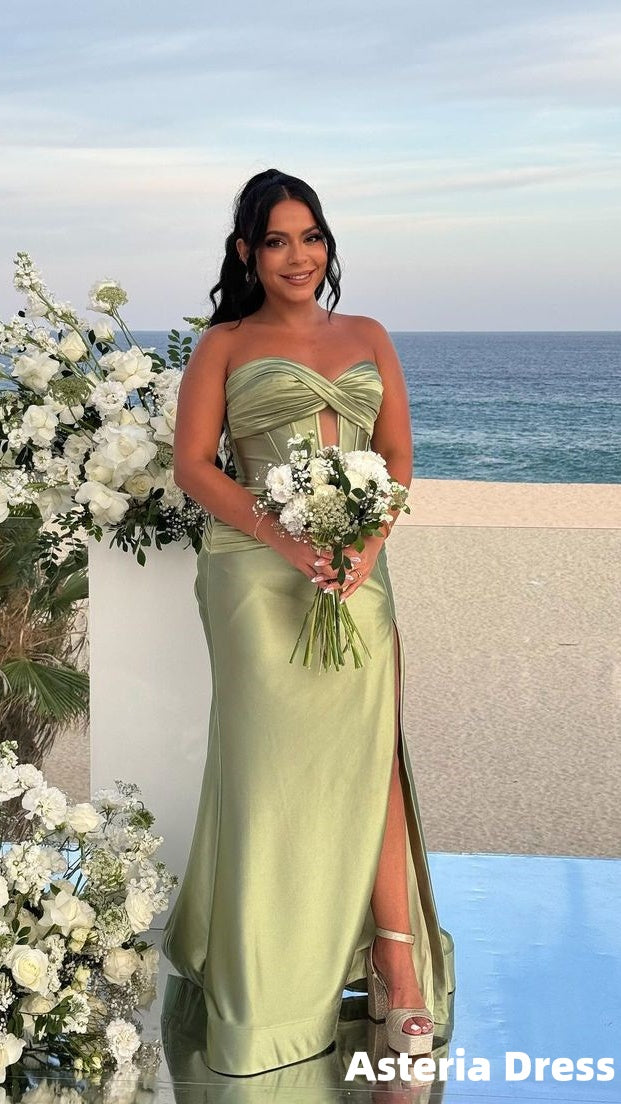 Sexy Green Front-Twist Long Mermaid Bridesmaid Dress with Slit