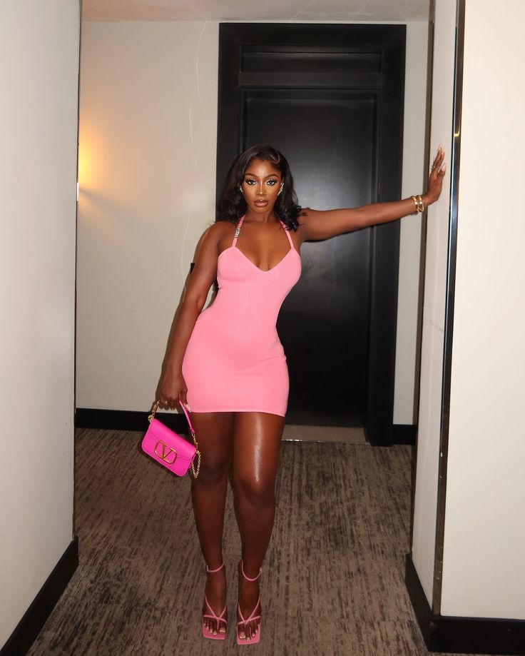 Sexy Pink Halter Neck Slim Fit Hip 21st Birthday Homecoming Dress