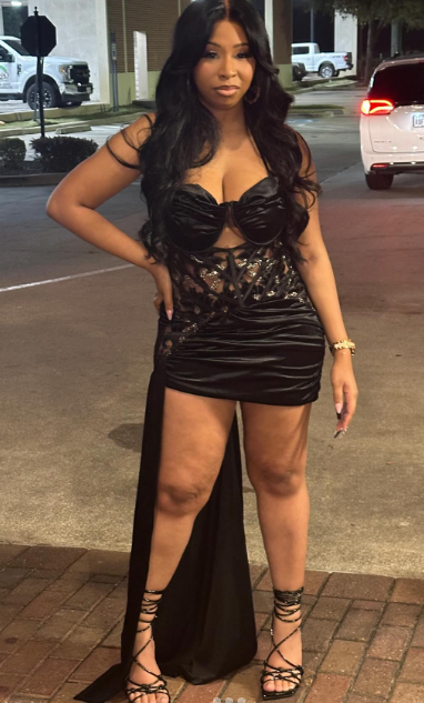 Sexy Spaghetti Strap Tight Homecoming Dressses Satin Black Short Prom Dresses Applique Birthday Dresses