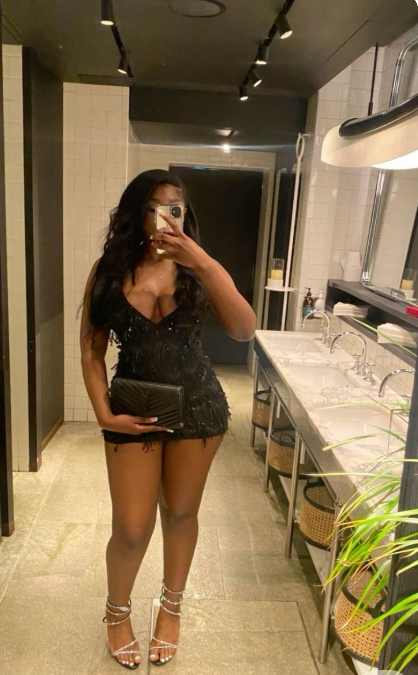Sexy V-neck Tight Homecoming Dresses Black Short Prom Dresses Tassel Birthday Dresses