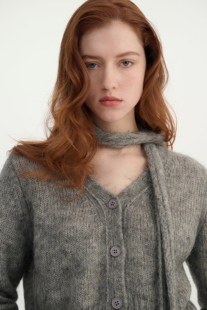 Short cardigan with scarf