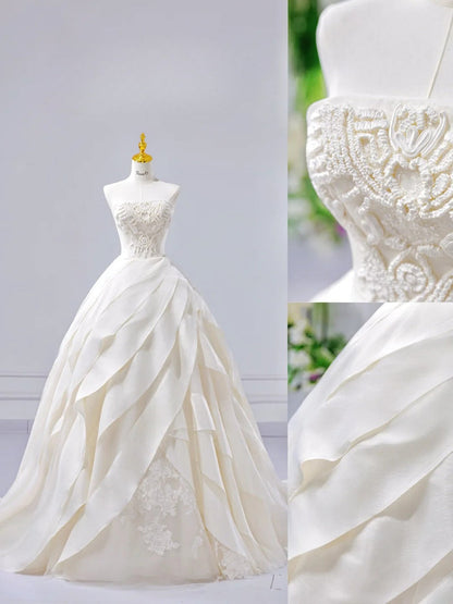 Simple A-Line White Long Wedding Dresses Satin Strapless Bridal Gowns Sleeveless Bridal Dresses