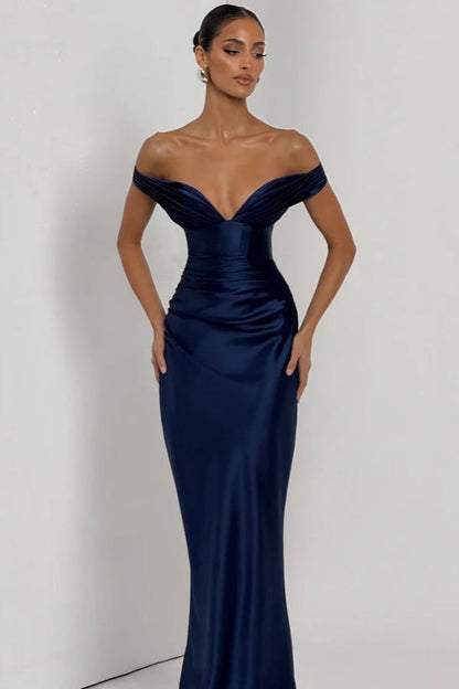 Simple Dark Nvay Off-the-Shoulder Prom Dress Sleeveless Slimming Satin