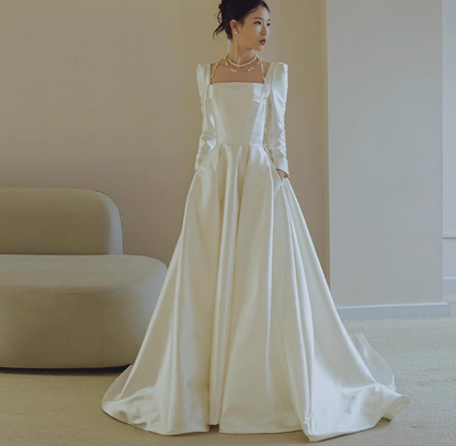 Simple Square Neck A-Line Long Wedding Dresses Satin White Bridal Gowns Long Sleeves Bridal Dresses