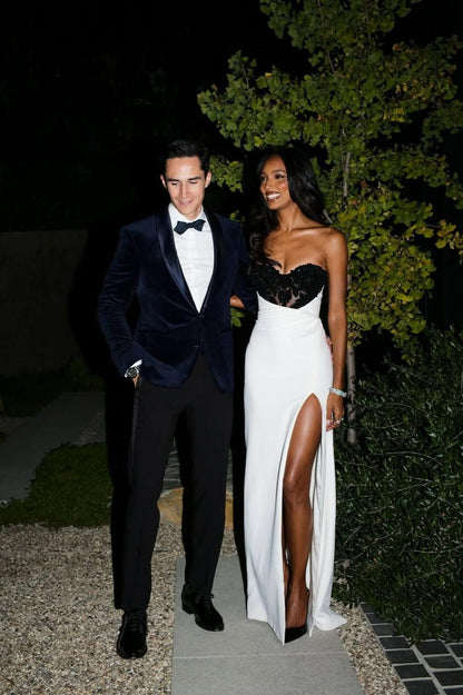 Stunning Mermaid Sweetheart White Long Prom Dress with Split Front