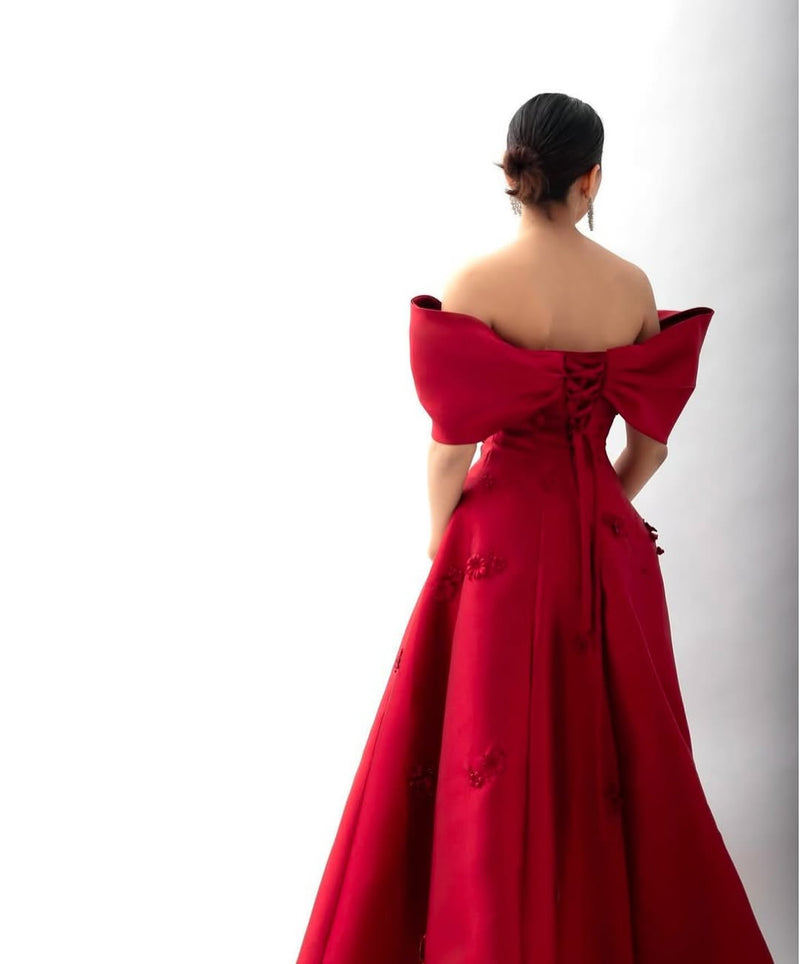 Stunningff-the-Shoulder Prom Dress Sleeveless A-Line Beaded with Flower