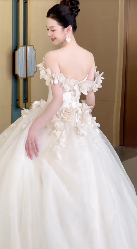 Style Ball Gown Off The Shoulder Satin Tulle Applique Long Wedding Dresses
