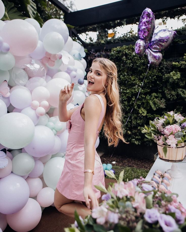 Sweet 17th Birthday V-Neck Bow Homecoming Dress