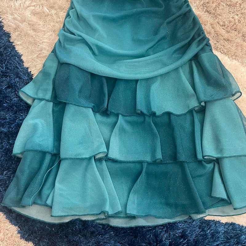 Sweet Glitter Halterneck V-neck Ruffled Mini 16th Birthday Homecoming Dress