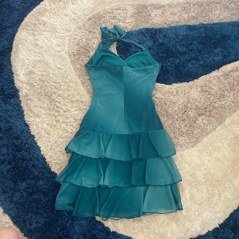 Sweet Glitter Halterneck V-neck Ruffled Mini 16th Birthday Homecoming Dress