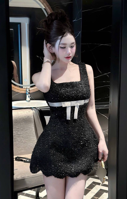 Sweet Square Neck A-Line Short Prom Dresses Black Birthday Dresses Sequin Homecoming Dresses