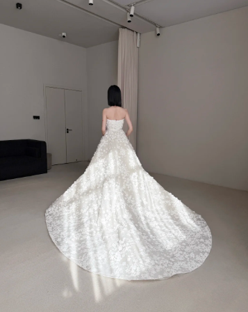 Sweetheart Neck Flower Lace Wedding Dress Elegant Wedding Gowns