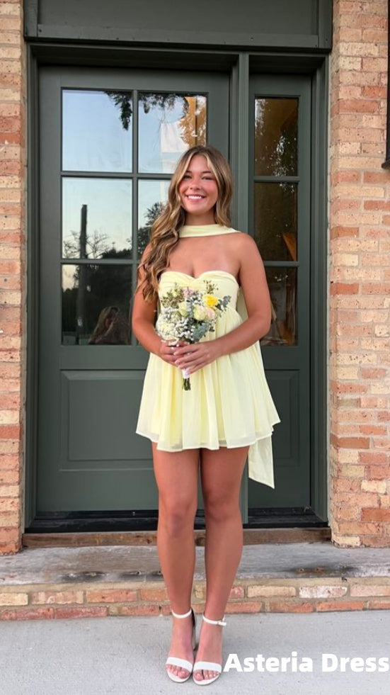 Sweetheart Yellow Chiffon Mini Homecoming Dresses With Neck Belt