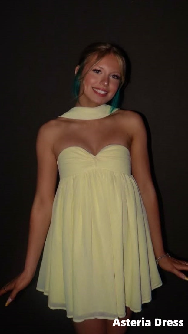 Sweetheart Yellow Chiffon Mini Homecoming Dresses With Neck Belt