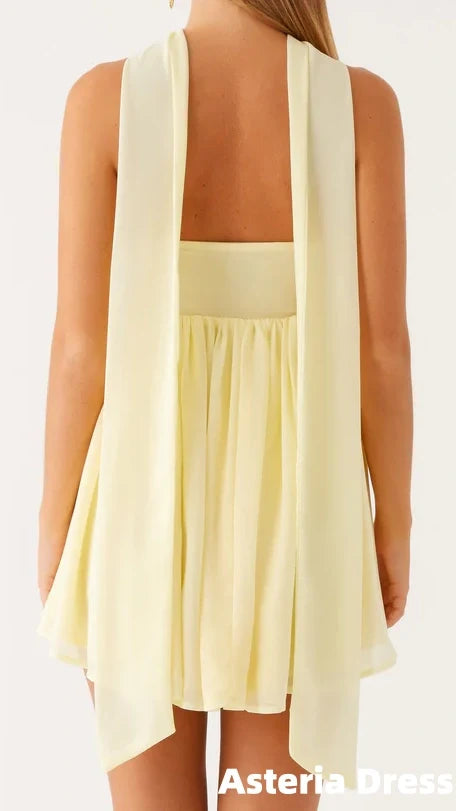 Sweetheart Yellow Chiffon Mini Homecoming Dresses With Neck Belt