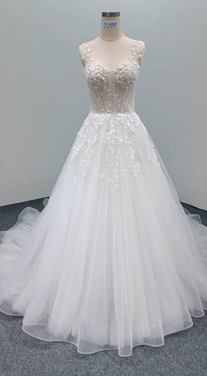 Timeless A-Line Long Wedding Dresses Tulle Spaghetti Straps White Bridal Gowns Sleeveless Bridal Dresses