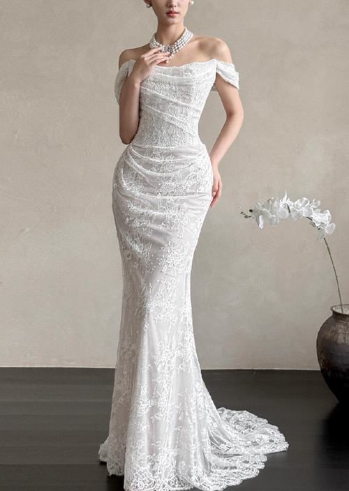Timeless Mermaid Long Wedding Dresses Off-shoulder White Bridal Gowns Lace Cups Sleeves Bridal Dresses