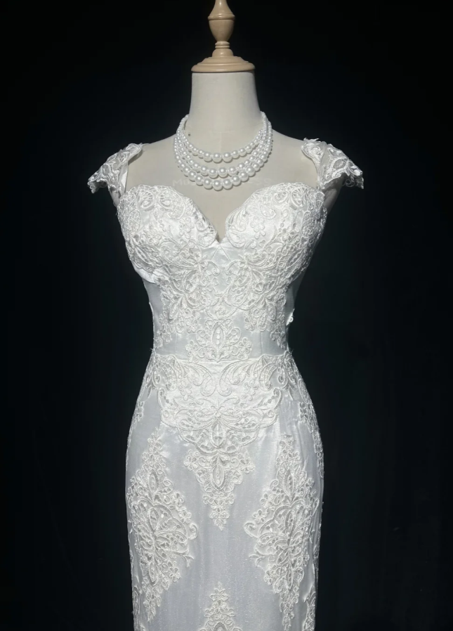 Timeless Mermaid Long Wedding Dresses Tulle Appliques White Bridal Gowns Sleeveless Bridal Dresses
