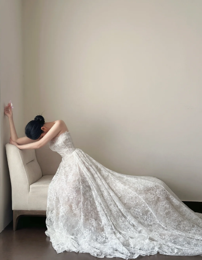 Timeless Sheath Long Wedding Dresses Lace Appliques White Bridal Gowns Strapless Bridal Dresses