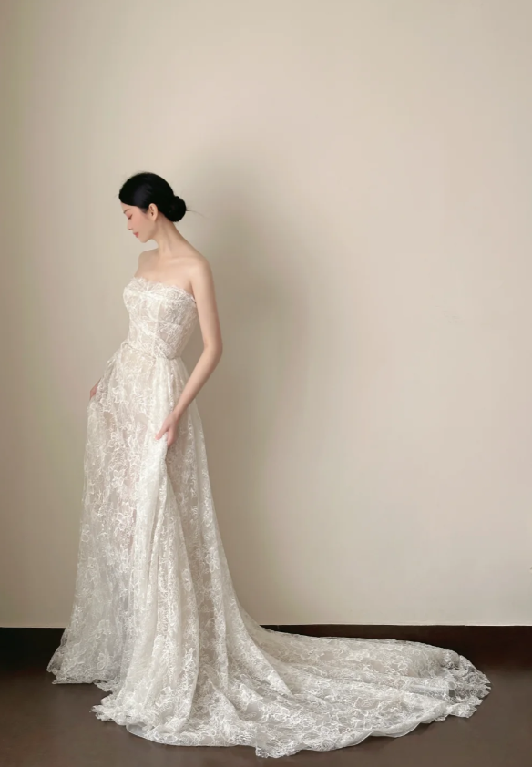 Timeless Sheath Long Wedding Dresses Lace Appliques White Bridal Gowns Strapless Bridal Dresses