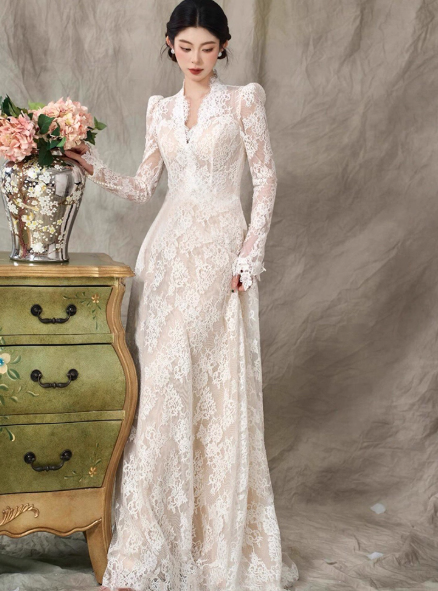 Timeless Sheath Long Wedding Dresses V-neck White Bridal Gowns Lace Long Sleeves Bridal Dresses