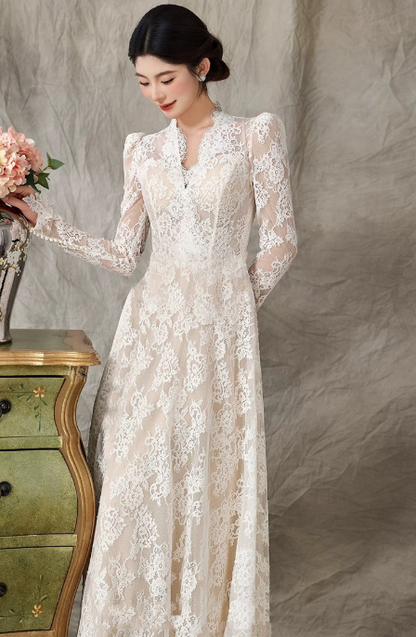 Timeless Sheath Long Wedding Dresses V-neck White Bridal Gowns Lace Long Sleeves Bridal Dresses