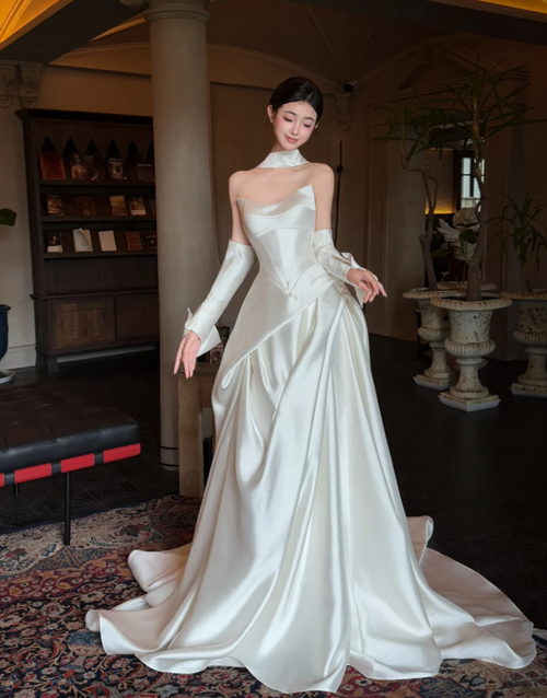 Timeless Strapless A-Line Long Wedding Dresses Satin White Bridal Gowns Sleeveless Bridal Dresses