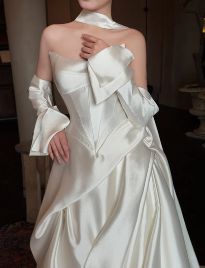 Timeless Strapless A-Line Long Wedding Dresses Satin White Bridal Gowns Sleeveless Bridal Dresses