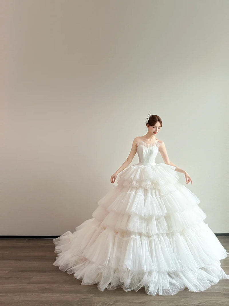 Timeless Strapless A-Line Long Wedding Dresses Tulle White Bridal Gowns Sleeveless Bridal Dresses