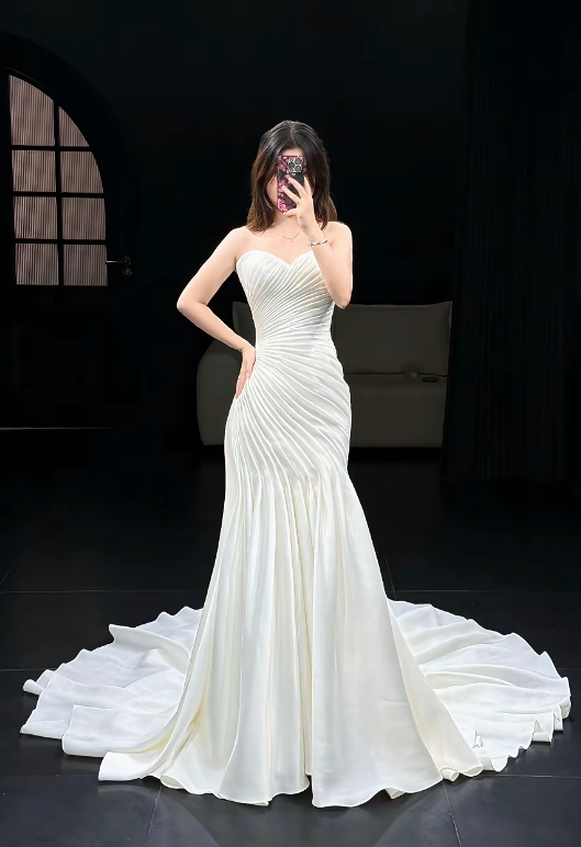 Timeless Sweetheart Sheath Long Wedding Dresses, Satin White Bridal Gowns, Sleeveless Bridal Dresses