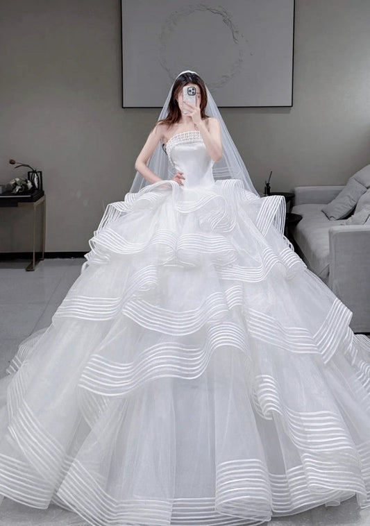 Timeless White Wedding Dress Tulle Strapless Bridal Gowns Sleeveless A-Line Bridal Dress ED06846