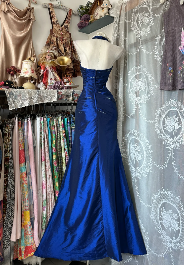 Vintage Halter Sheath Long Prom Dresses Beaded Satin Blue Evening Dresses Sleeveless Birthday Dresses