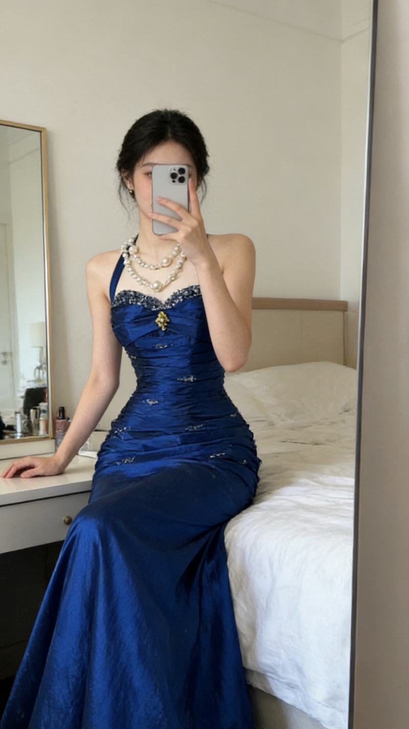 Vintage Halter Sheath Long Prom Dresses Beaded Satin Blue Evening Dresses Sleeveless Birthday Dresses