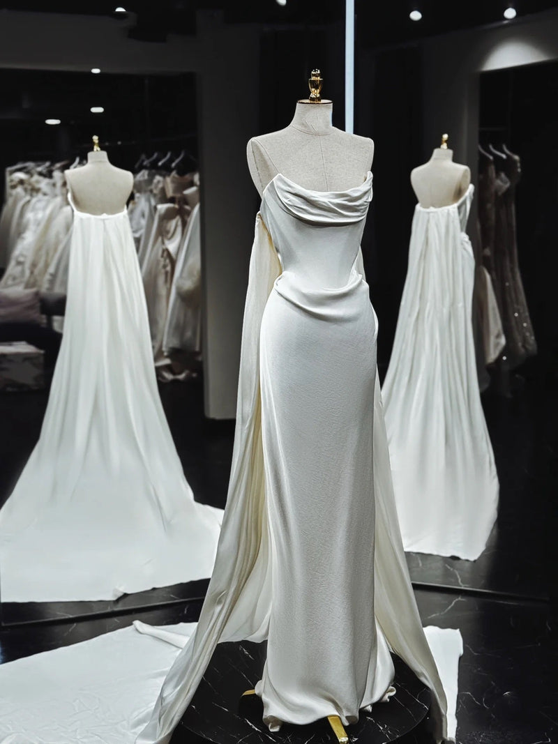 Vintage Mermaid Strapless White Satin Long Wedding Dresses With Ruffles