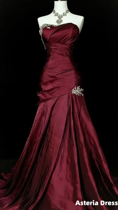 Vintage Prom Dresses Sweetheart Beaded Satin Long Semi Formal Gown