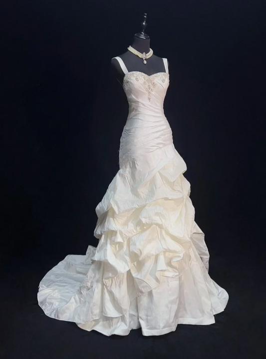 Vintage Sheath Long Wedding Dresses Spaghetti Straps Satin White Bridal Gowns Sleeveless Bridal Dresses
