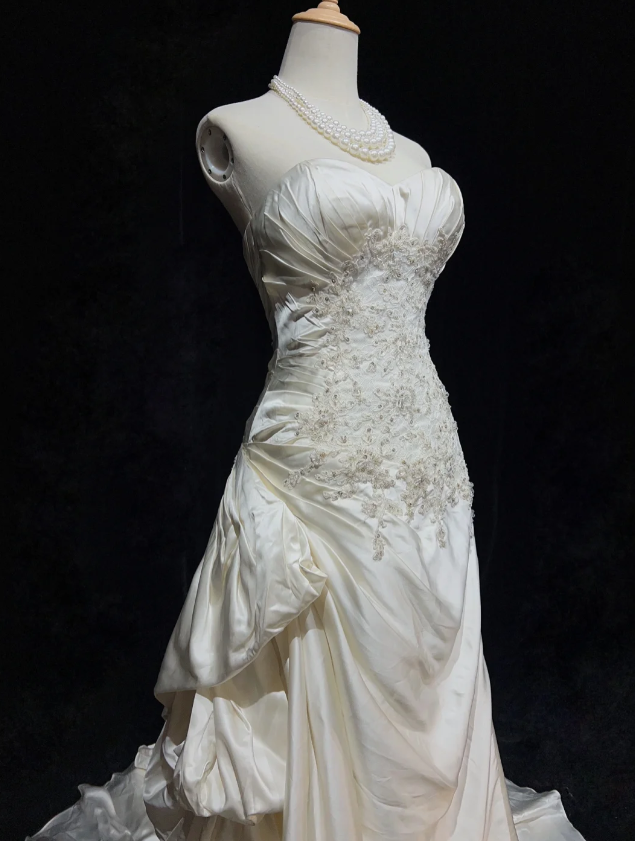 Vintage Sheath Long Wedding Dresses Sweetheart Satin White Bridal Gowns Sleeveless Bridal Dresses